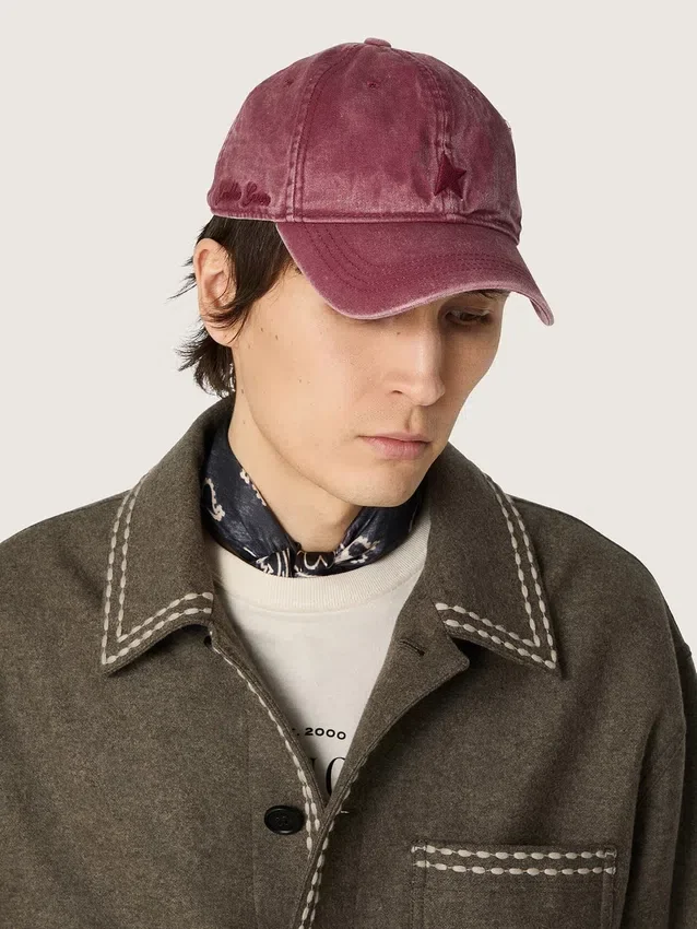 Casquette de baseball bordeaux avec étoile brodée ton sur ton