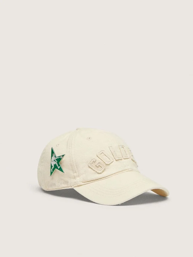 Casquette de baseball crème avec écusson « Golden » ton sur ton et pin's en forme d'étoile verte