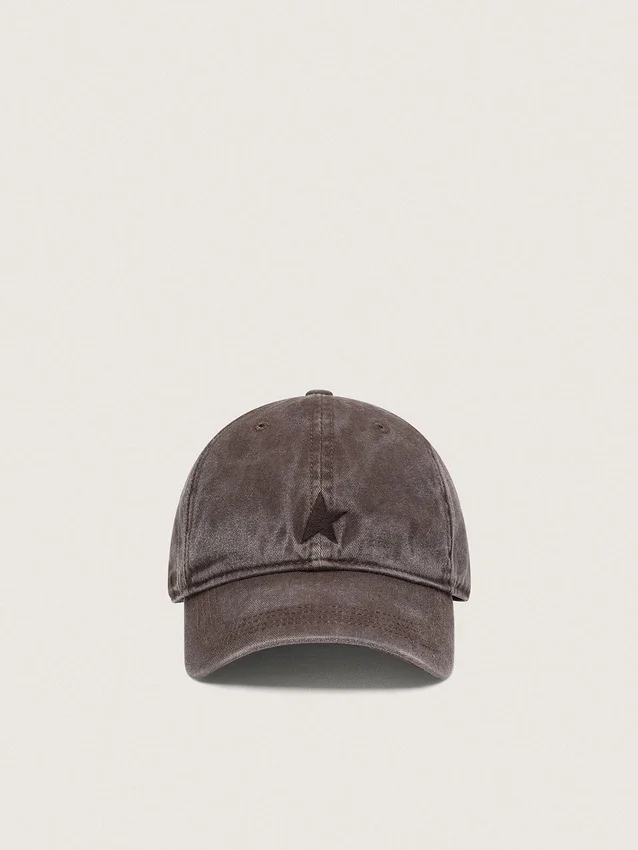Casquette de baseball marron foncé avec étoile brodée ton sur ton