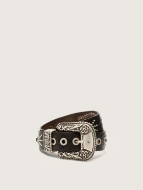 Ceinture en dentelle de cuir délavé couleur beige, avec clous et incrustations