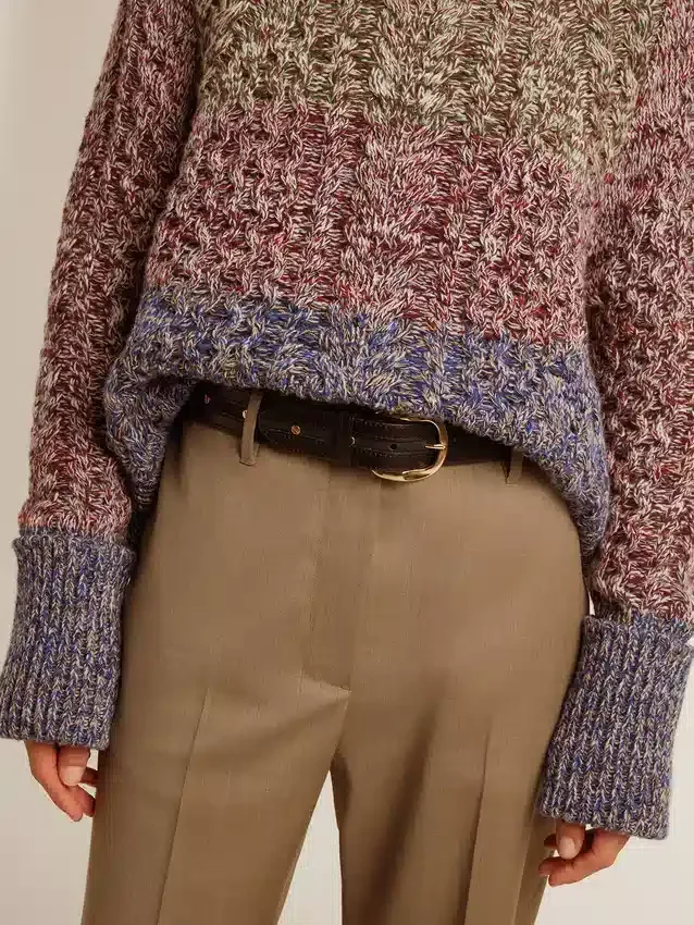 Ceinture noire pour femme en cuir délavé avec clous dorés