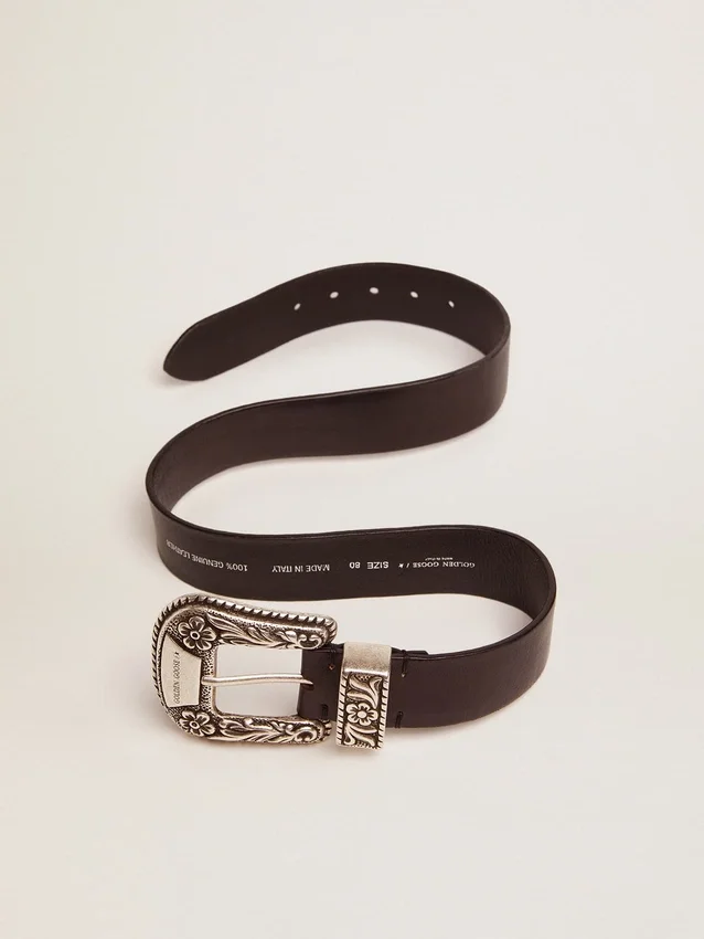 Ceinture pour femme en cuir noir avec boucle décorée argentée
