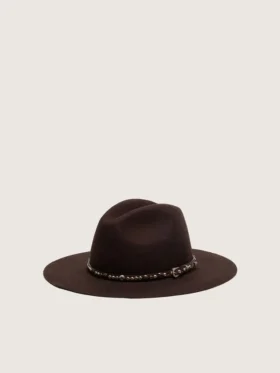 Chapeau marron café avec lanière en cuir cloutée