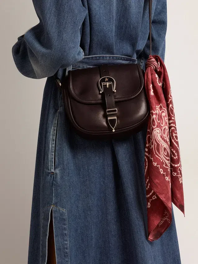 Écharpe bordeaux à motif paisley