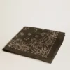 Écharpe vert mousse à motif paisley