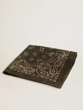 Écharpe vert mousse à motif paisley