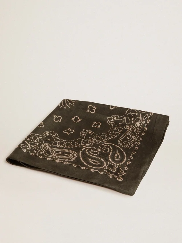 Écharpe vert mousse à motif paisley