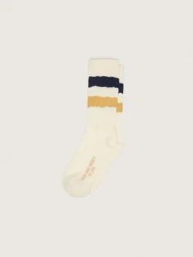Chaussettes blanc vieilli avec détails usés et rayures bicolores