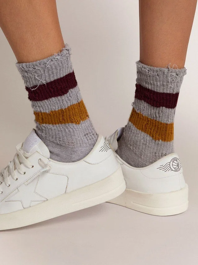 Chaussettes gris chiné avec détails vieillis et rayures bicolores