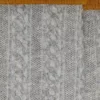 Chaussettes grises à revers et détails de couleur orange