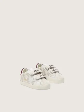 Chaussures pour bébé en velours, ornées d’une étoile en daim blanc et d’une languette de talon en cuir bordeaux