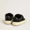 Chaussures Space-Star Cube pour femme en daim noir avec étoile perforée