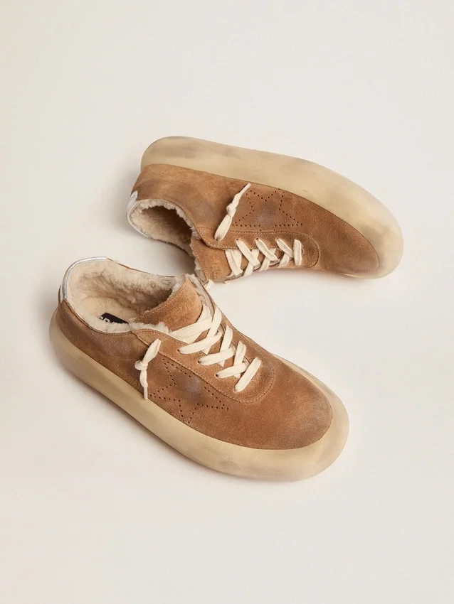 Chaussures Space-Star pour femme en daim couleur tabac avec doublure en peau de mouton