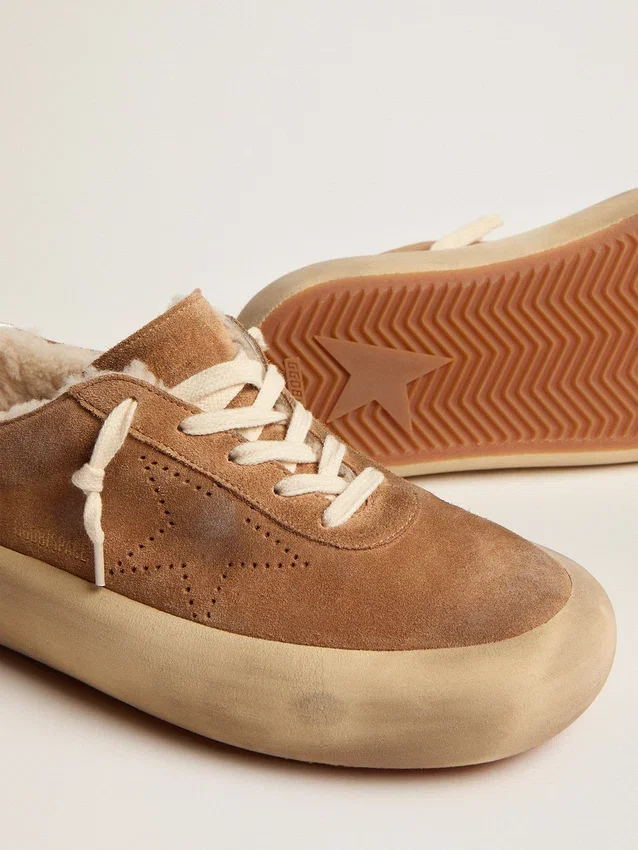 Chaussures Space-Star pour femme en daim couleur tabac avec doublure en peau de mouton