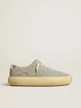 Chaussures Space-Star pour homme en daim gris glacier avec étoile perforée