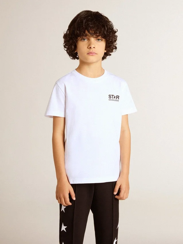 Chemise blanche avec logo et étoile noirs contrastés