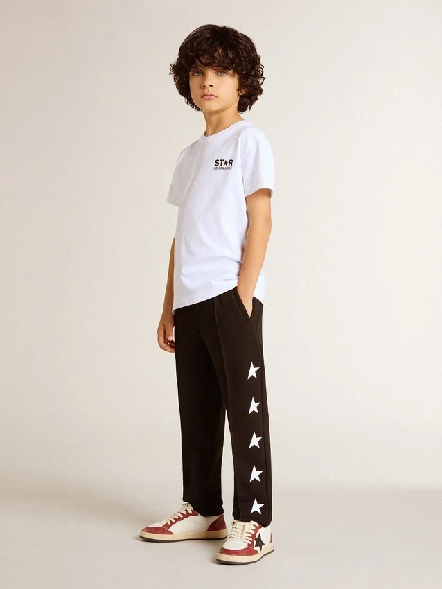 Chemise blanche avec logo et étoile noirs contrastés