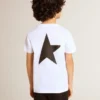 Chemise blanche avec logo et étoile noirs contrastés