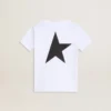 Chemise blanche avec logo et étoile noirs contrastés