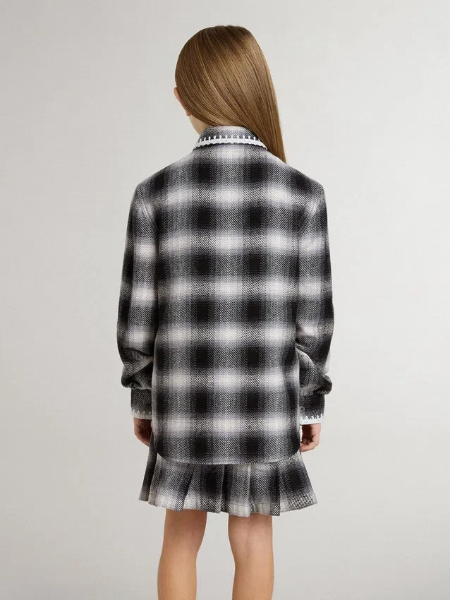Chemise à carreaux noirs et blancs pour enfant avec broderies blanches
