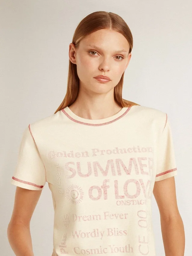 Chemise crème pour femme avec des touches de rouge délavé