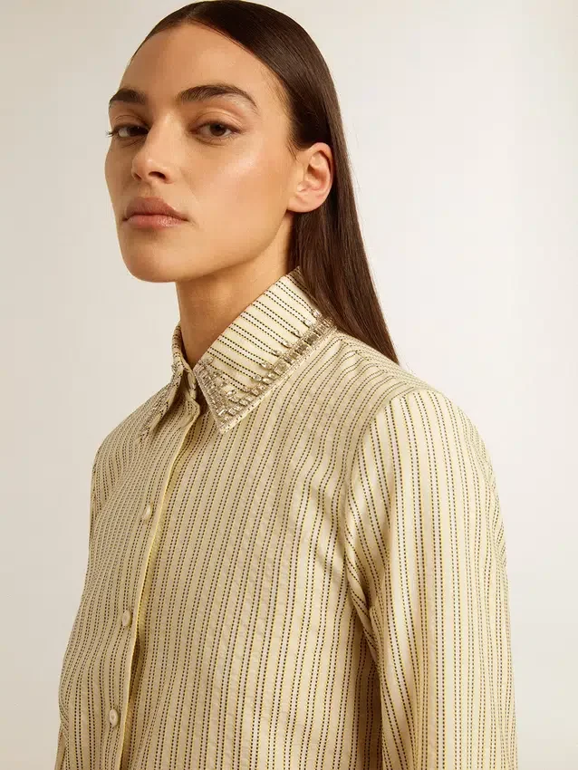 Chemise écru à rayures et cristaux brodés