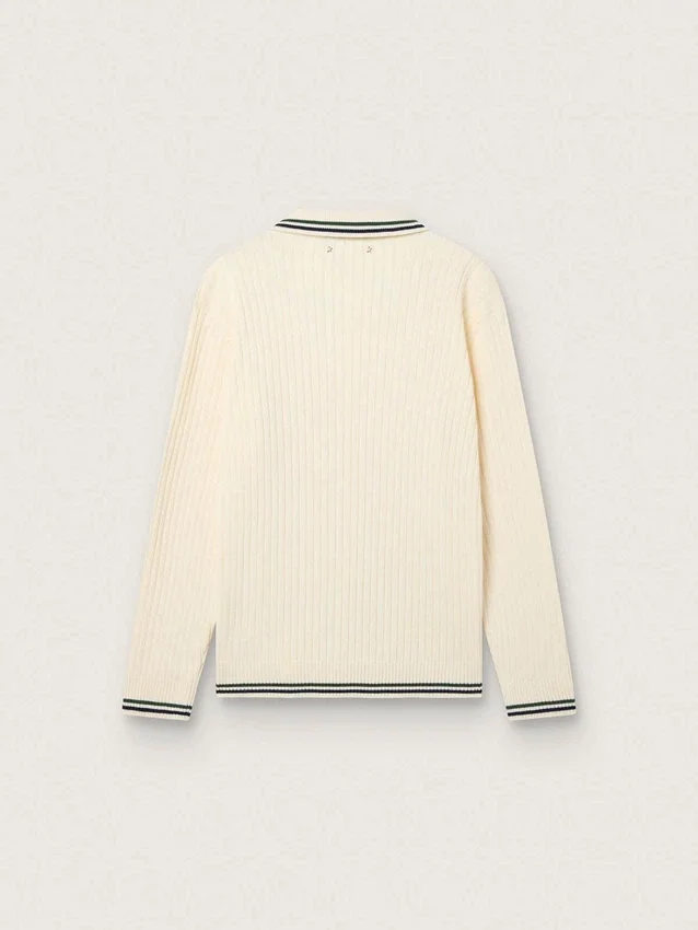 Chemise d’homme à manches longues en maille blanche avec bordures contrastées et épingle amovible