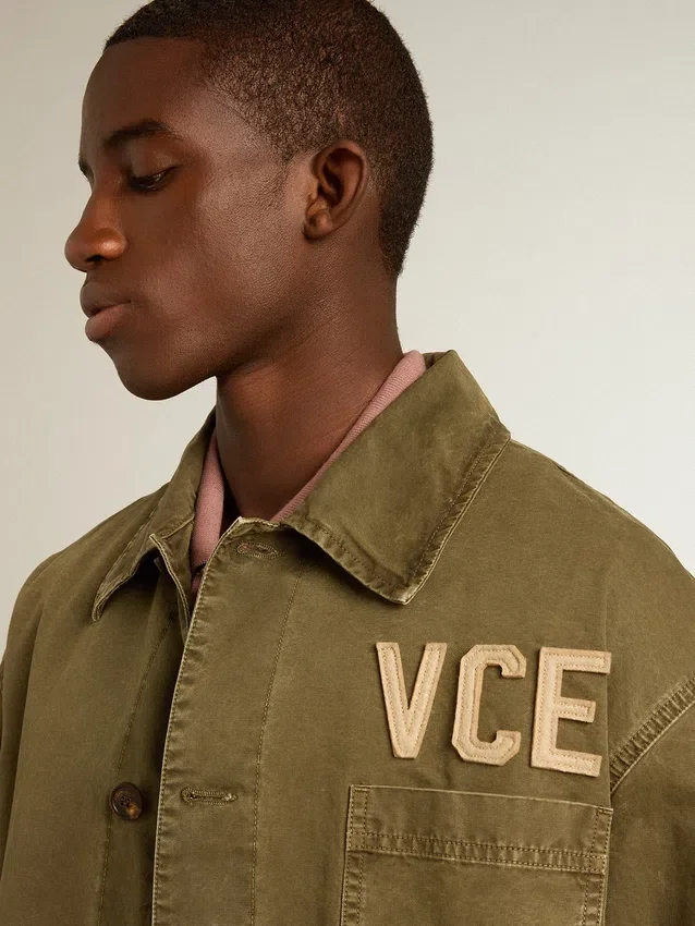 Chemise en coton couleur olive pour homme