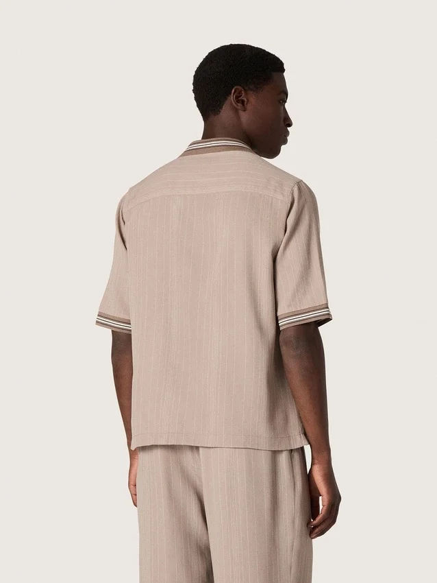 Chemise à manches courtes pour homme en laine fine grise à fines rayures