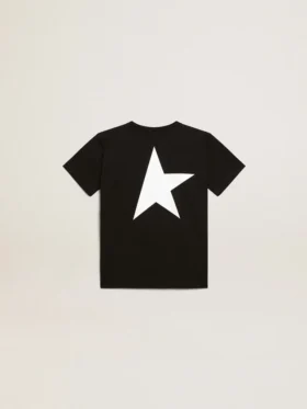 Chemise noire avec logo blanc contrastant sur le devant et une grande étoile dans le dos