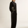 Chemise noire effet velours avec broderies