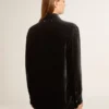 Chemise noire effet velours avec broderies