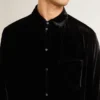 Chemise noire effet velours avec broderies
