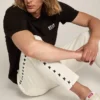 Chemise noire pour homme avec logo et étoile blancs contrastés