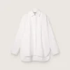 Chemise oversize pour femme en coton blanc avec plis et boutons décoratifs