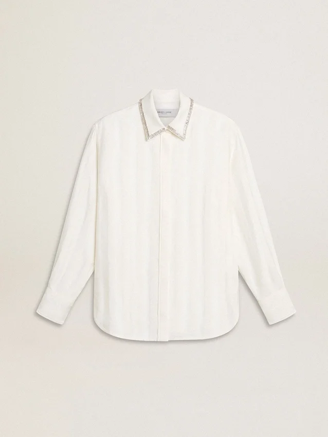 Chemise pour femme à rayures verticales et broderies de cristaux
