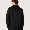 Chemise pour homme en sergé de laine noir avec des détails en satin noir
