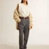 Chemise sans manches blanche vieillie ornée de cristaux