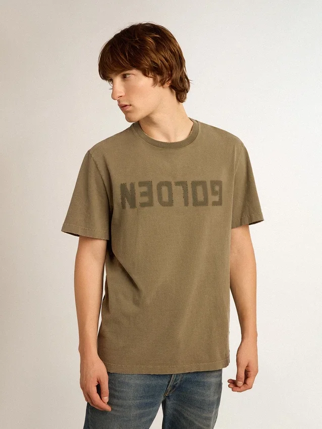 Chemise vert olive pour homme avec inscription dorée