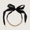 Collier ras-du-cou en ruban noir avec clous