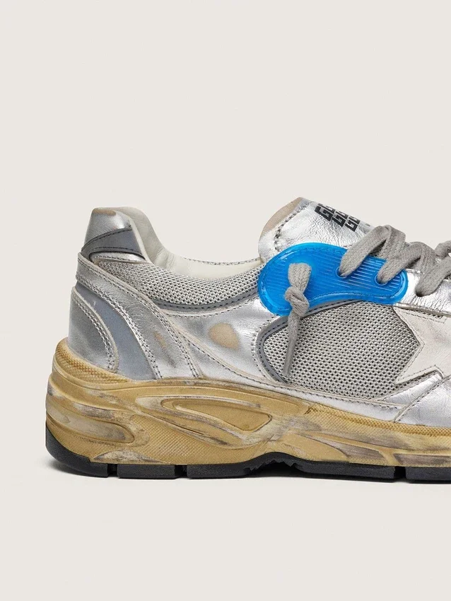 Dad-Star pour femme en cuir laminé argenté et mesh, avec étoile en cuir blanc et languette de talon argentée