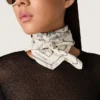 Foulard vintage en soie blanche à motif floral noir