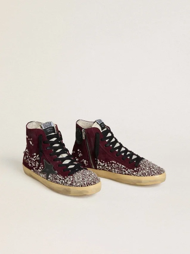 Francy LAB pour femme en daim bordeaux avec étoile en cuir noir brillant et strass