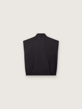 Gilet pour homme en sergé de coton bleu foncé avec fermeture à glissière et étiquette imprimée d’un drapeau
