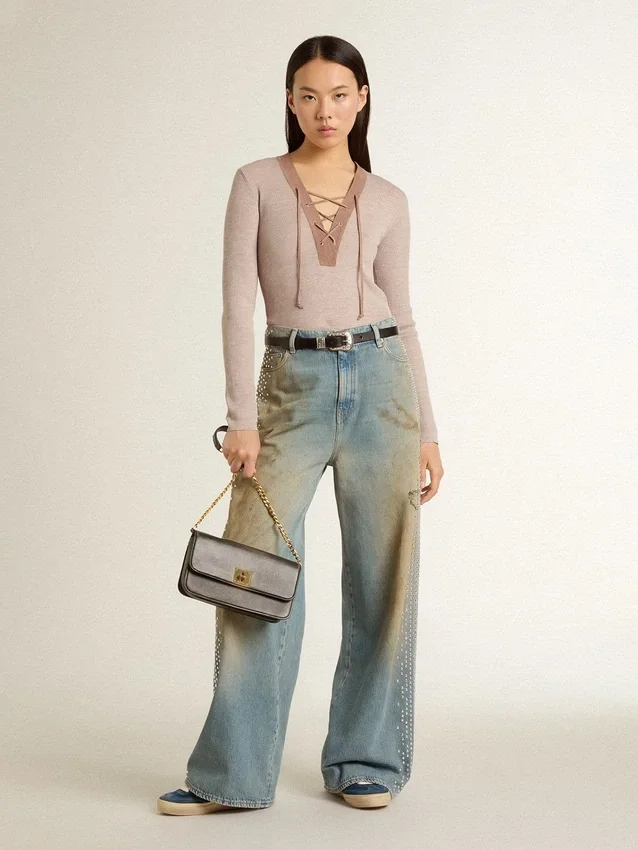 Jean boyfriend pour femme avec effet usé, délavage sable et clous