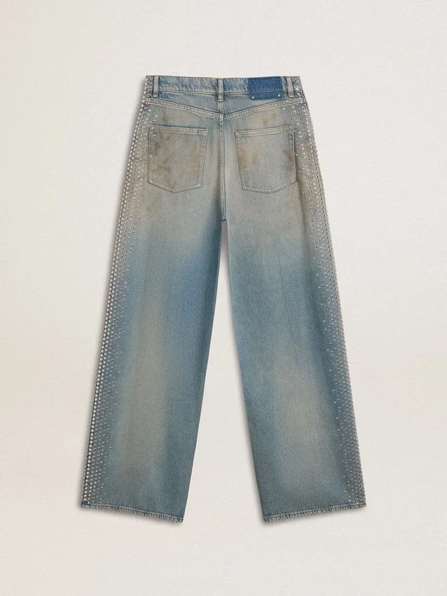 Jean boyfriend pour femme avec effet usé, délavage sable et clous