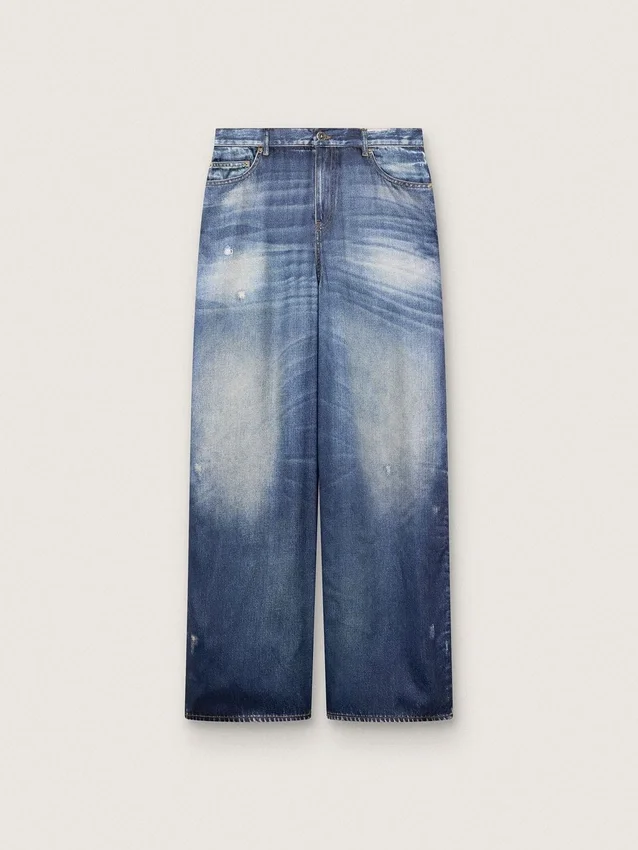 Jean boyfriend pour femme en denim bleu avec imprimé d’archives