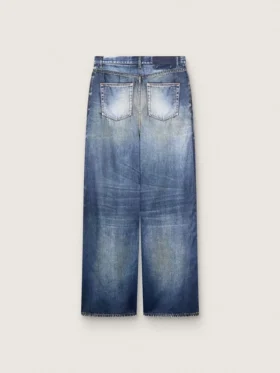 Jean boyfriend pour femme en denim bleu avec imprimé d’archives