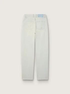 Jean délavé pour femme avec cristaux cabochons