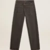 Jean gris foncé pour homme en denim délavé à plis torsadés